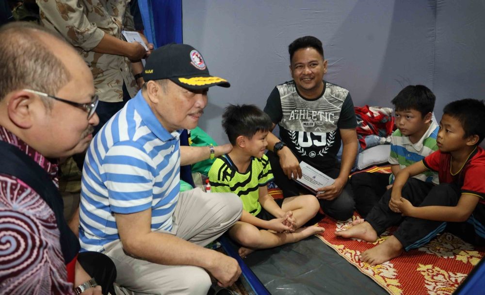 Bantuan tunai RM1,300 dan makanan diberikan kepada mangsa banjir Beaufort dan Membakut