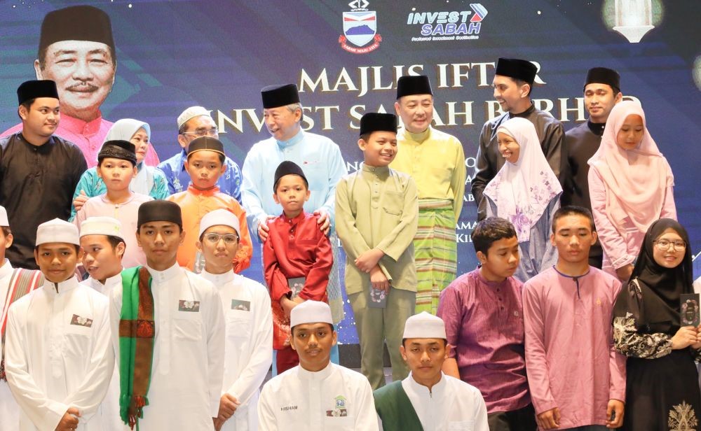 Invest Sabah beri sumbangan kepada anak yatim dan pelajar Thafiz