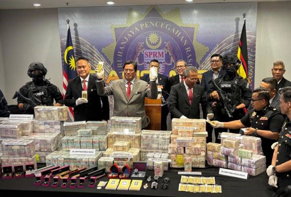 Ismail Sabri kini suspek kes sitaan wang tunai RM170 juta